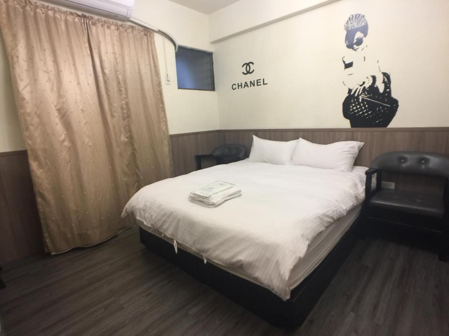 Love Feng Jia Apartment Hotel Тайчжун Екстер'єр фото