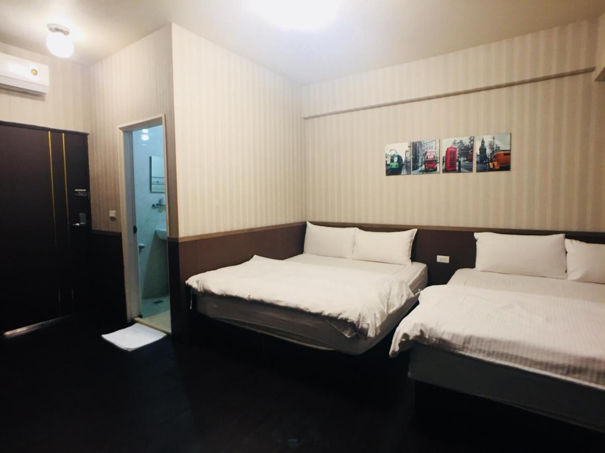 Love Feng Jia Apartment Hotel Тайчжун Екстер'єр фото