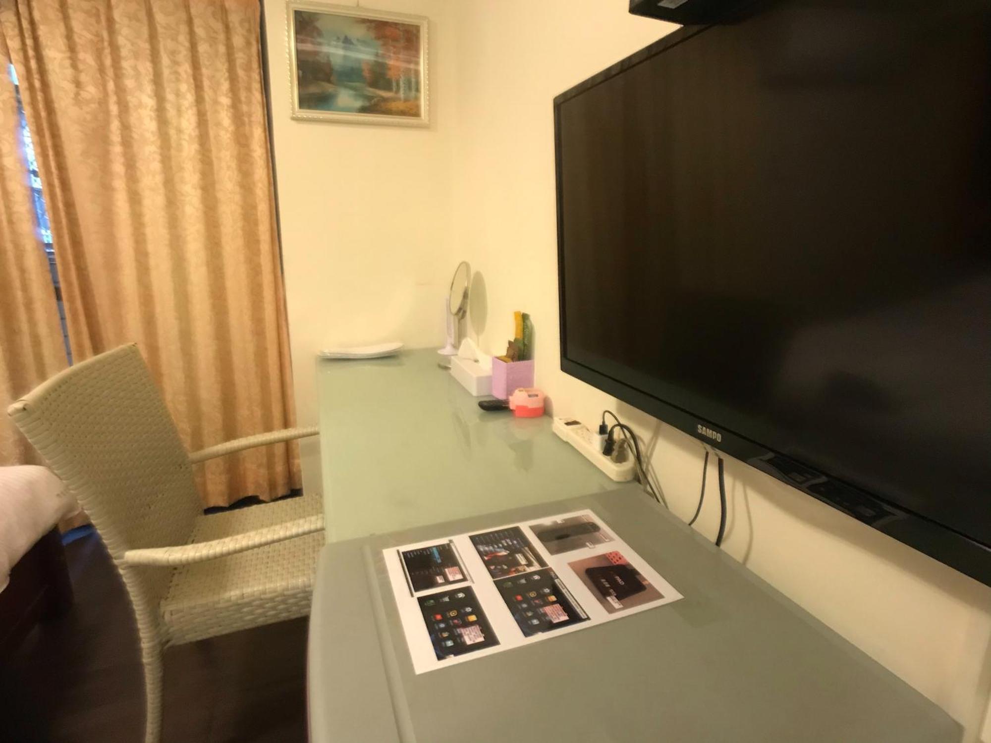 Love Feng Jia Apartment Hotel Тайчжун Екстер'єр фото
