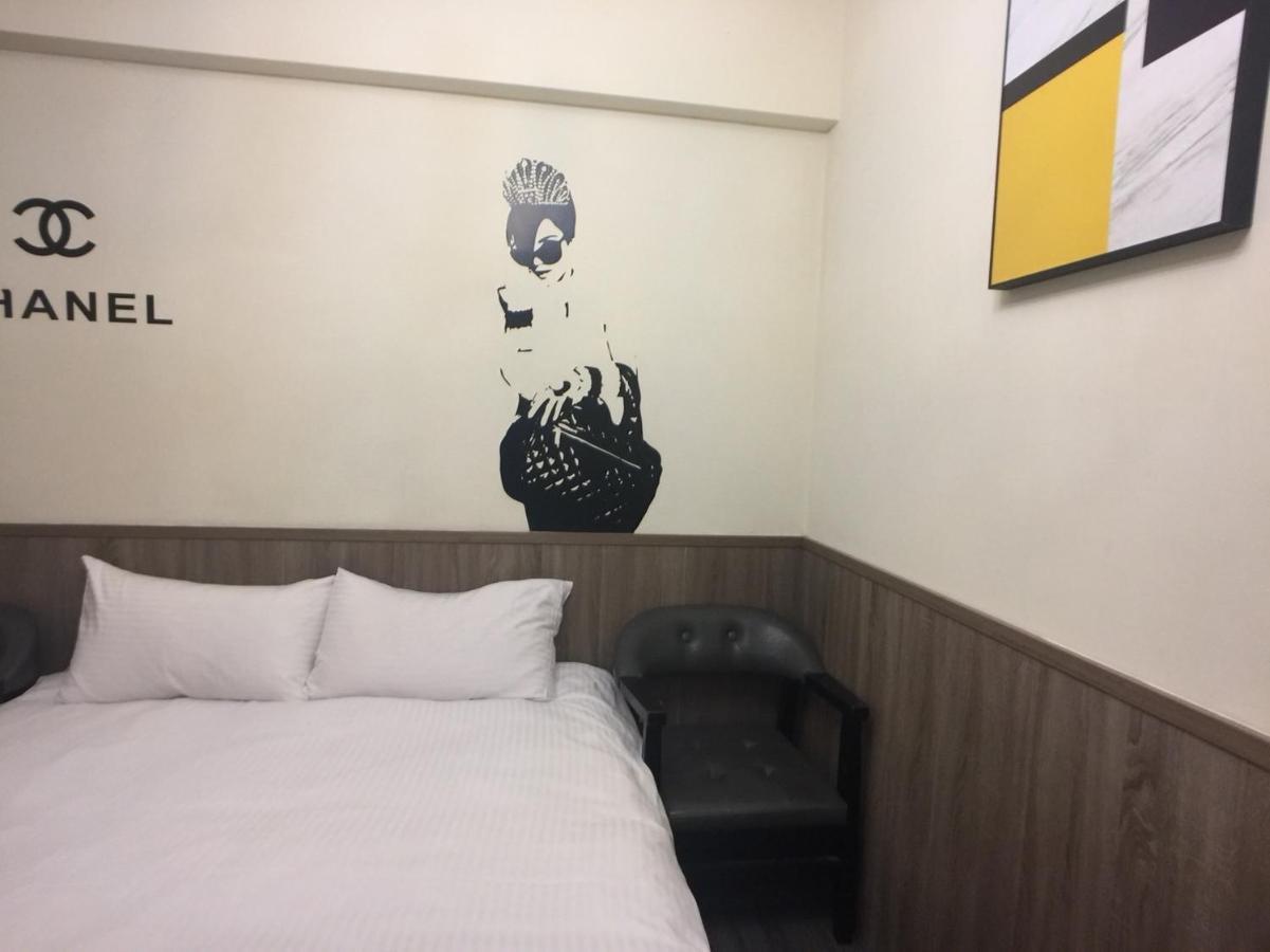 Love Feng Jia Apartment Hotel Тайчжун Екстер'єр фото