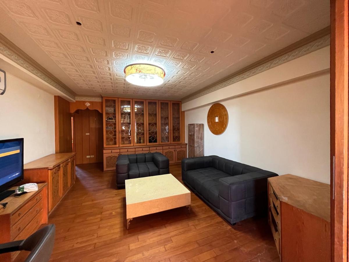 Love Feng Jia Apartment Hotel Тайчжун Екстер'єр фото