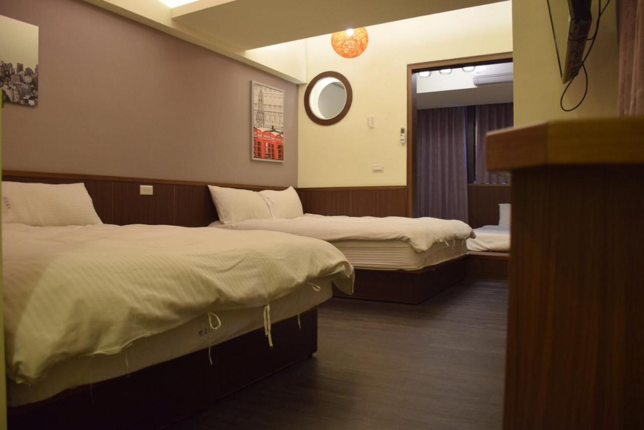 Love Feng Jia Apartment Hotel Тайчжун Екстер'єр фото