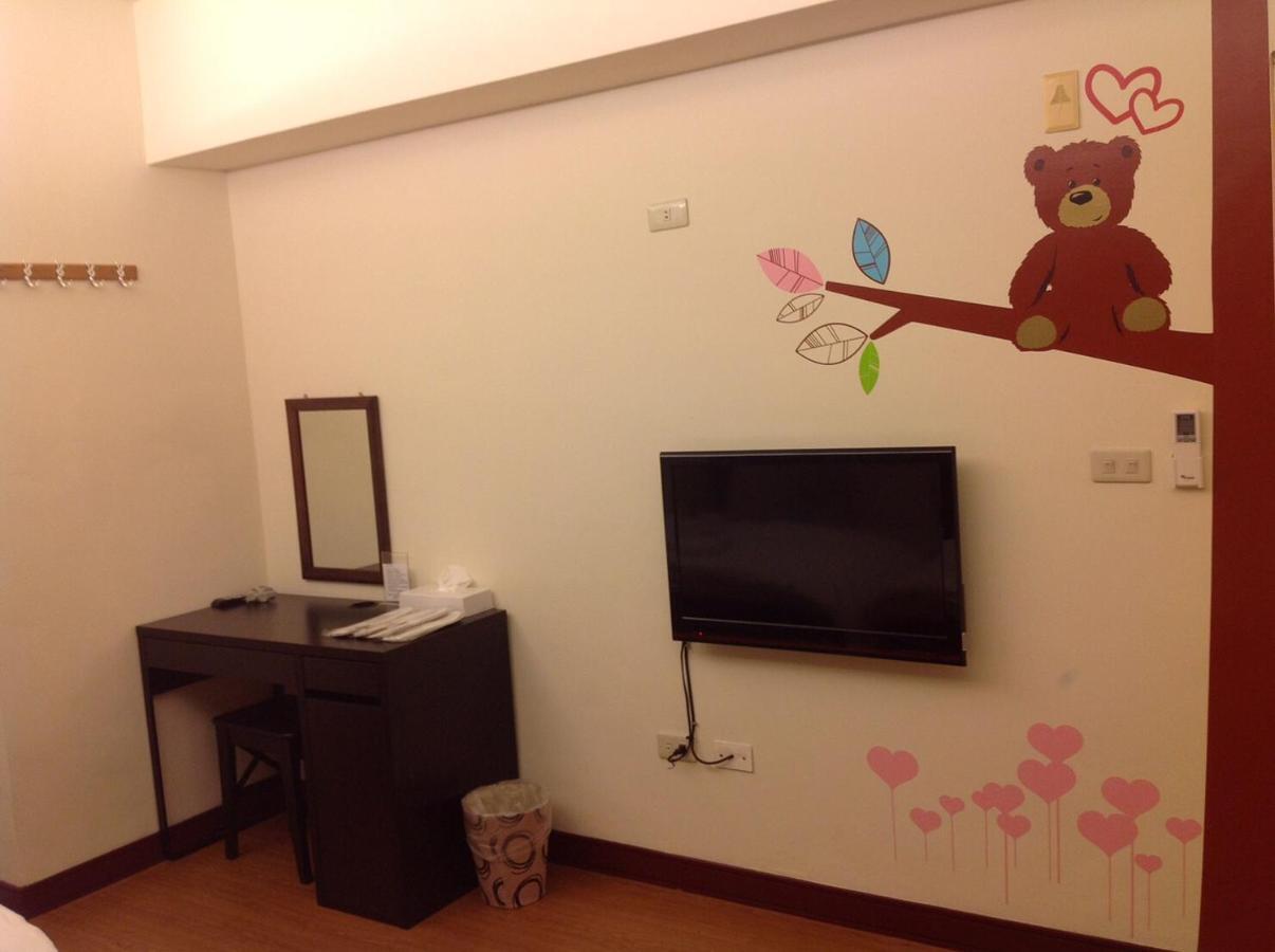 Love Feng Jia Apartment Hotel Тайчжун Екстер'єр фото