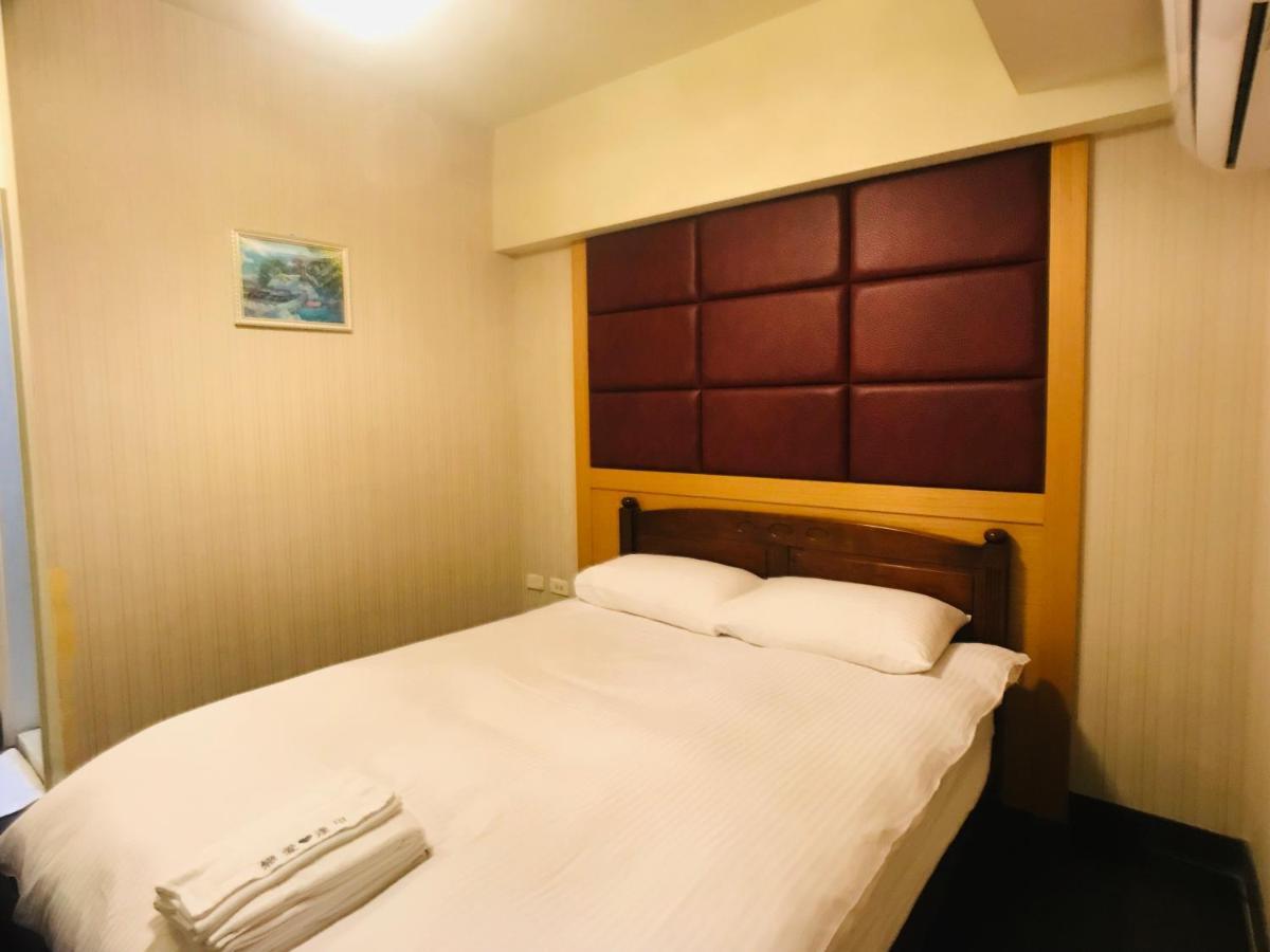 Love Feng Jia Apartment Hotel Тайчжун Екстер'єр фото