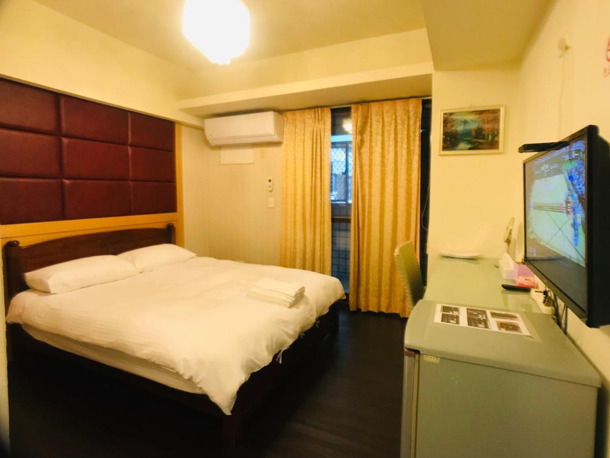 Love Feng Jia Apartment Hotel Тайчжун Екстер'єр фото